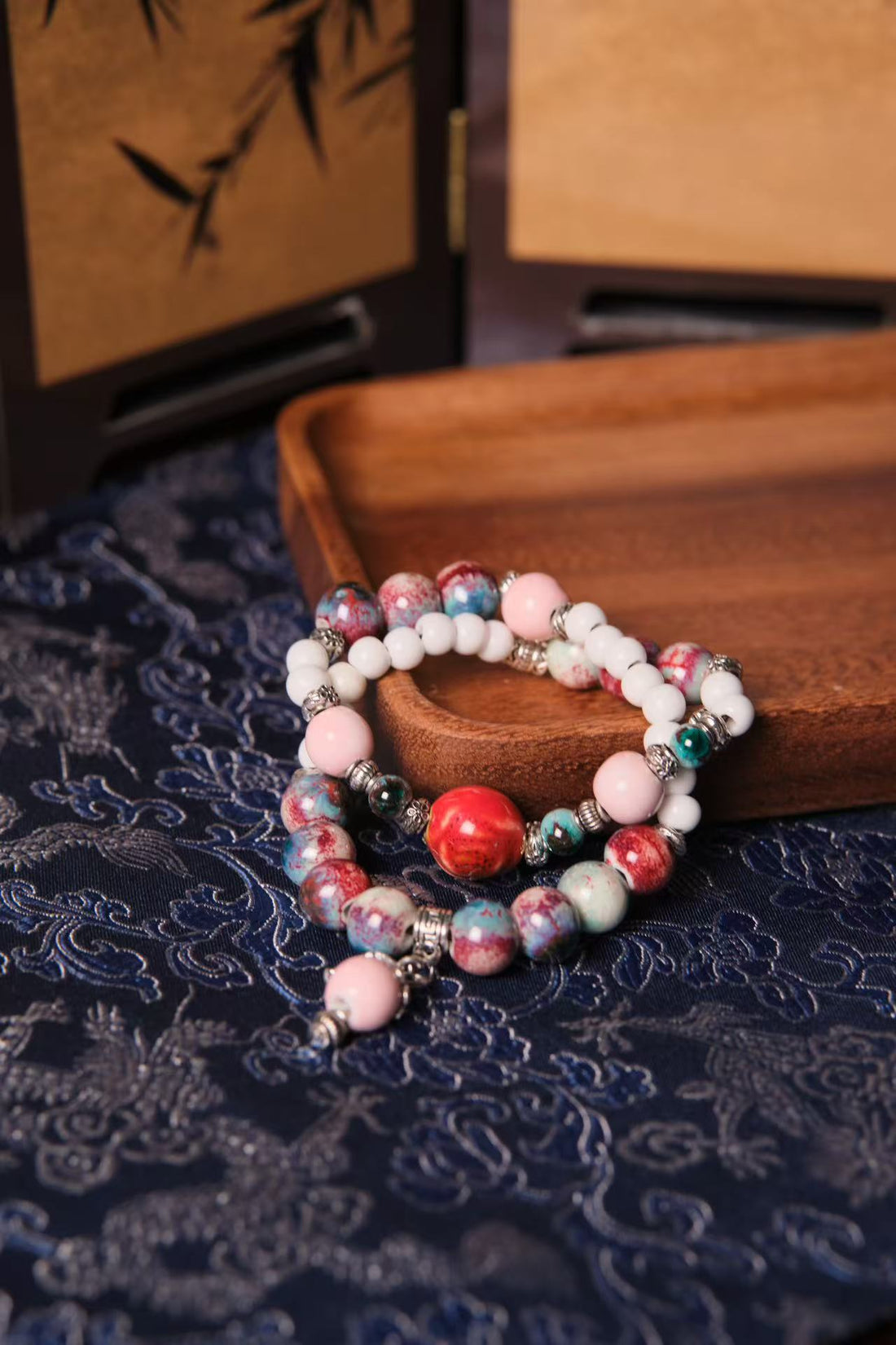 Handcraft Harmony Chroma Ceramic & Metal Accent Double-Loop Bracelet close up