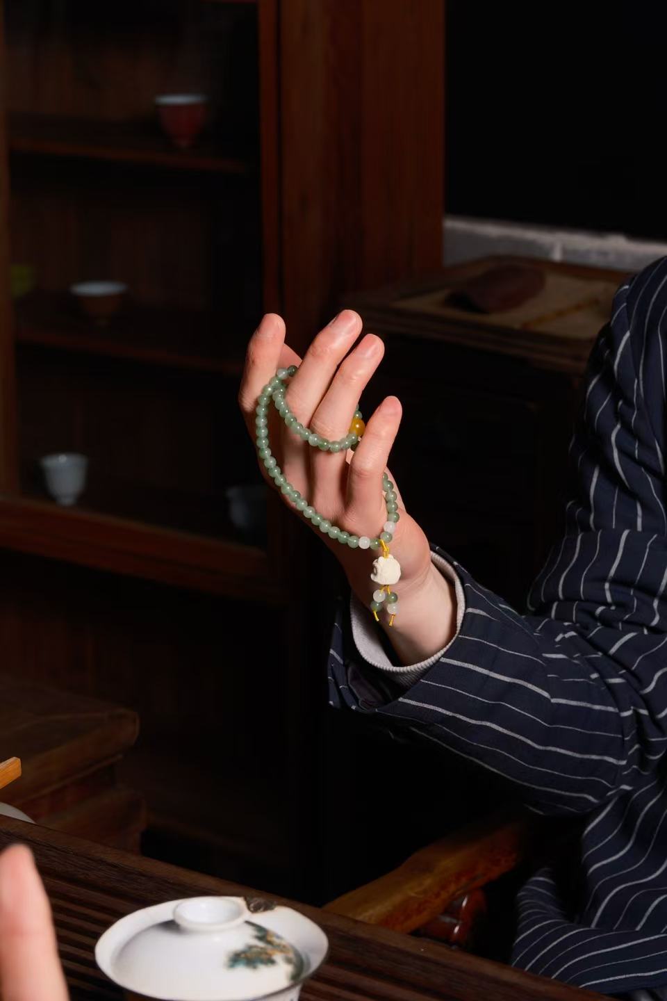 White Lion’s Wisdom&Luck Bodhi & Jade Double-Loop Bracelet on hand